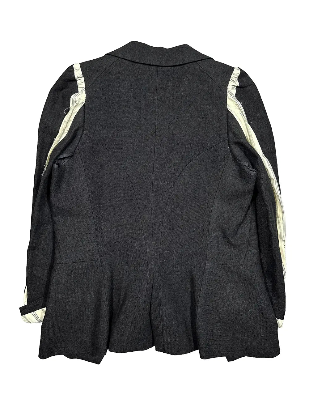 Peaked Lapel Chain Blazer