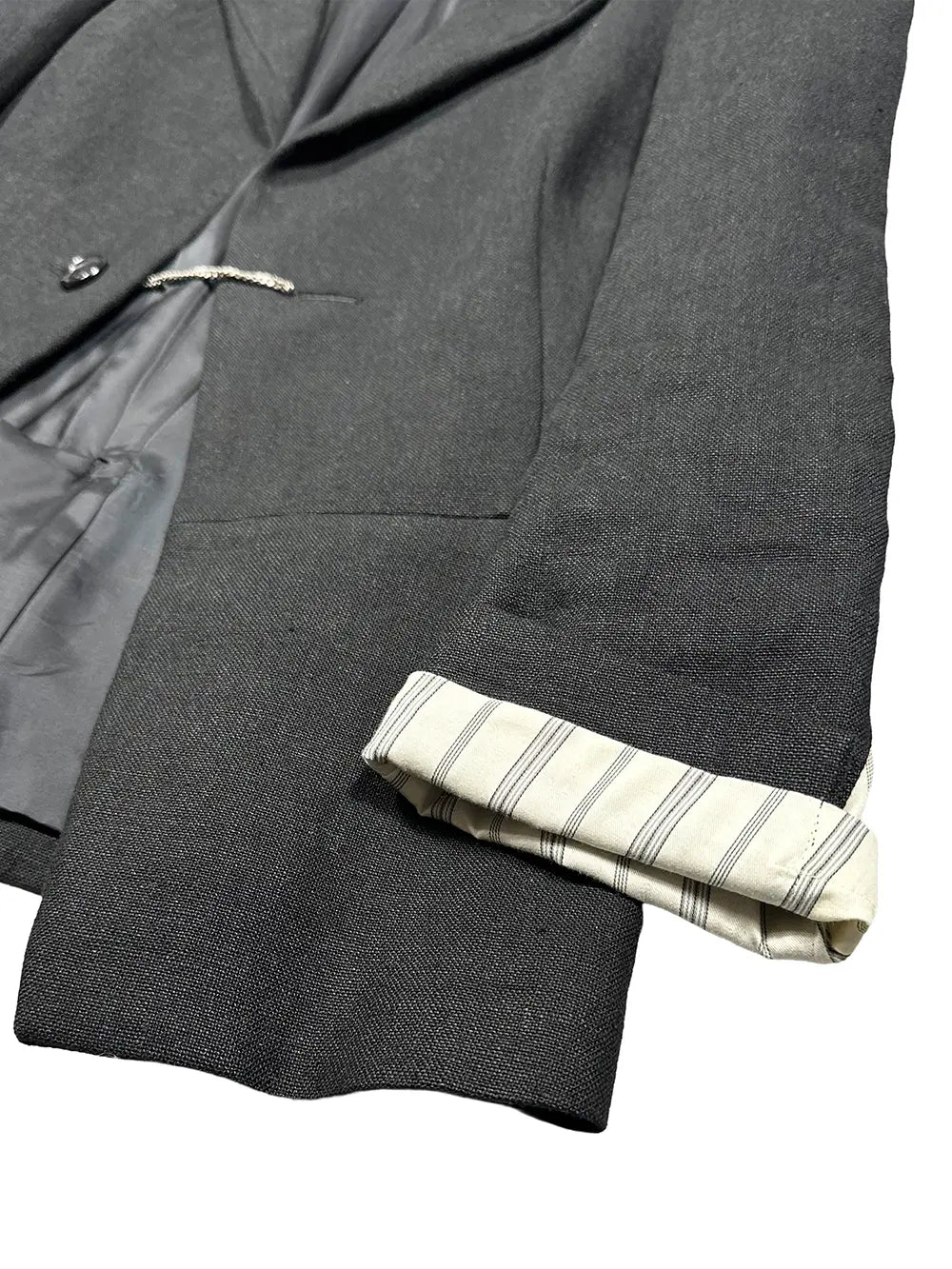 Peaked Lapel Chain Blazer