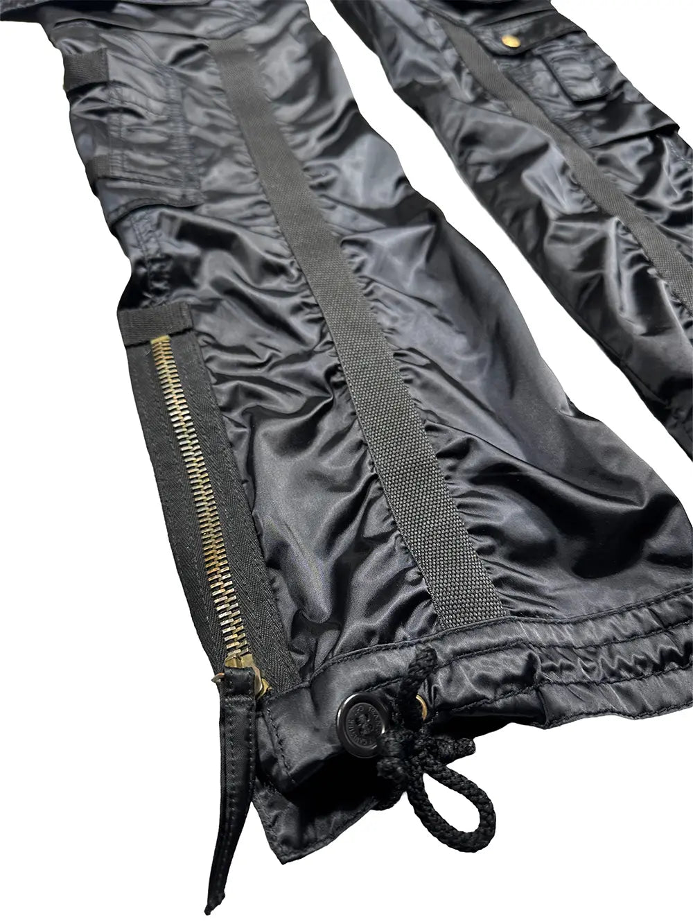 AW03 Bondage Cargo