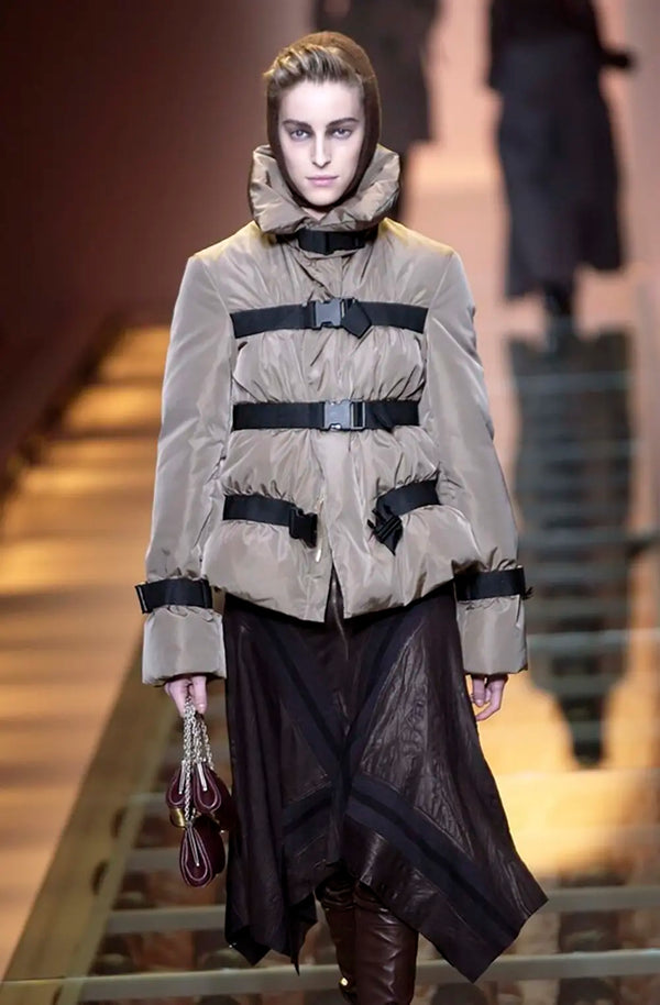 AW03 Bondage Puffer