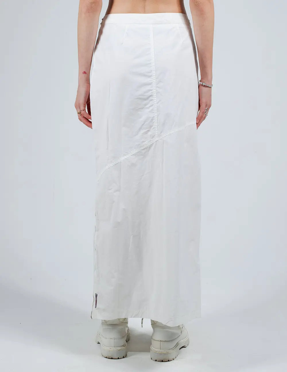 SS01 White Skirt Set