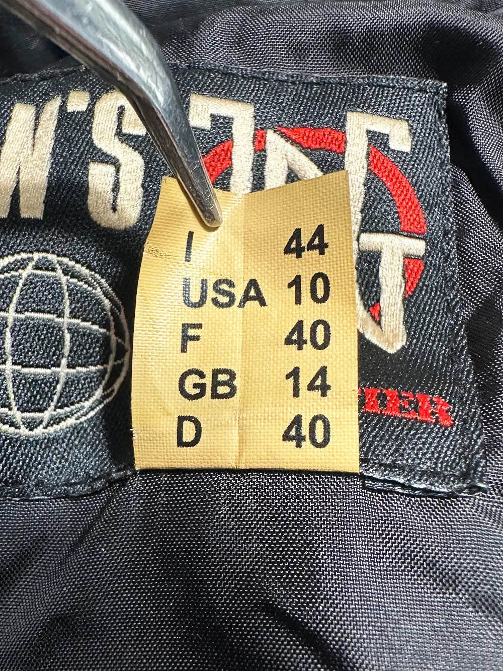 AW03 Bondage Puffer